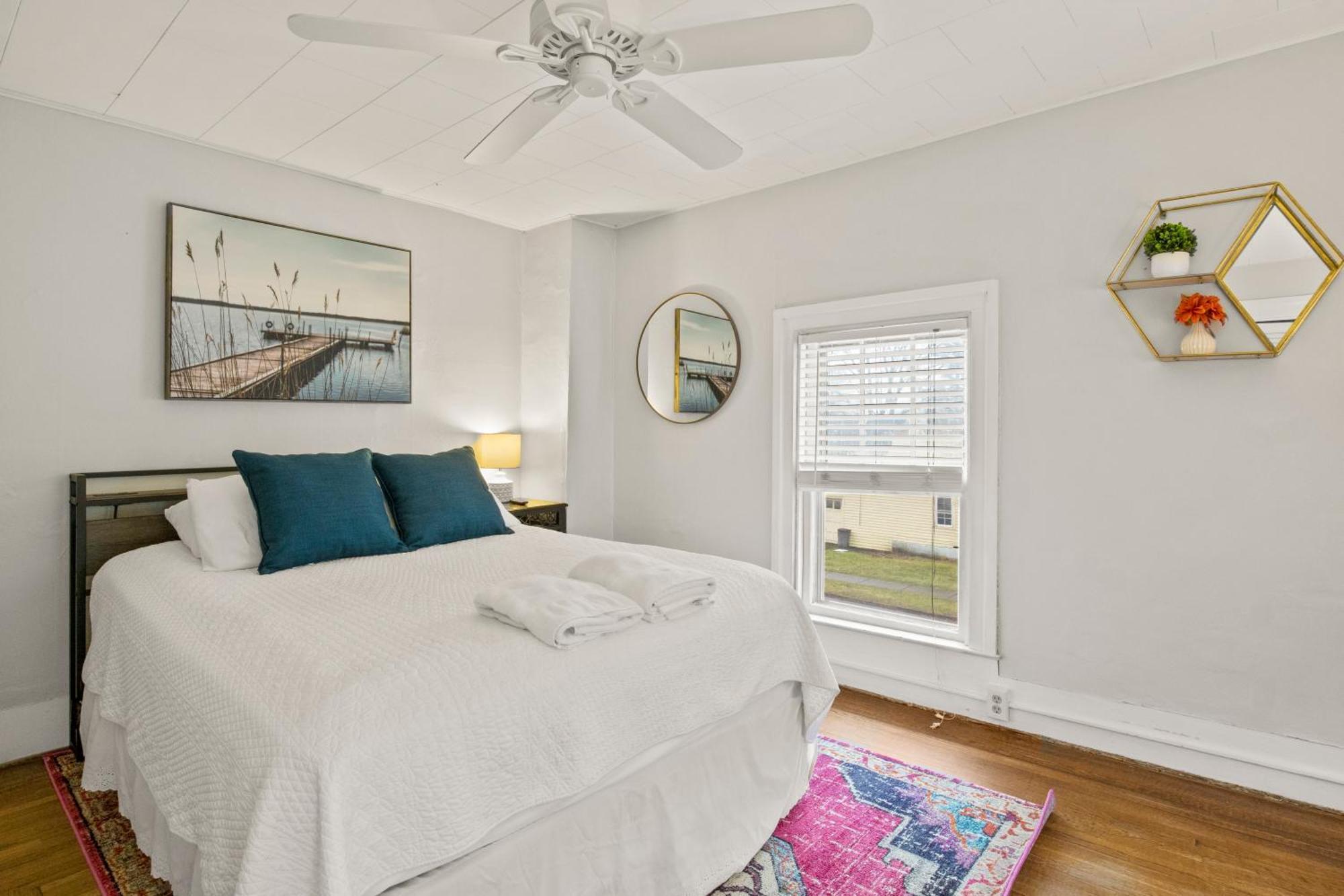 Walk To Parks, Dining & Lake! Game Room! Hot Tub! Watkins Glen Exteriör bild